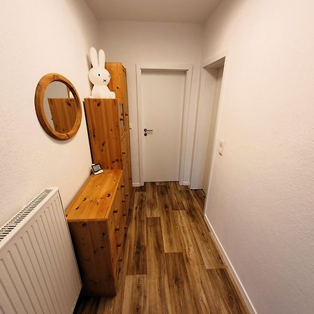 Radfreundliches Wohlfuehl-Apartment Mit Terrasse Und Parkplatz - Fewo Woody Schwerin  Luaran gambar